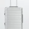 Valise Trolley en Aluminium – Élégance et Robustesse pour les Voyageurs Exigeants