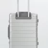 Valise Trolley en Aluminium – Élégance et Robustesse pour les Voyageurs Exigeants